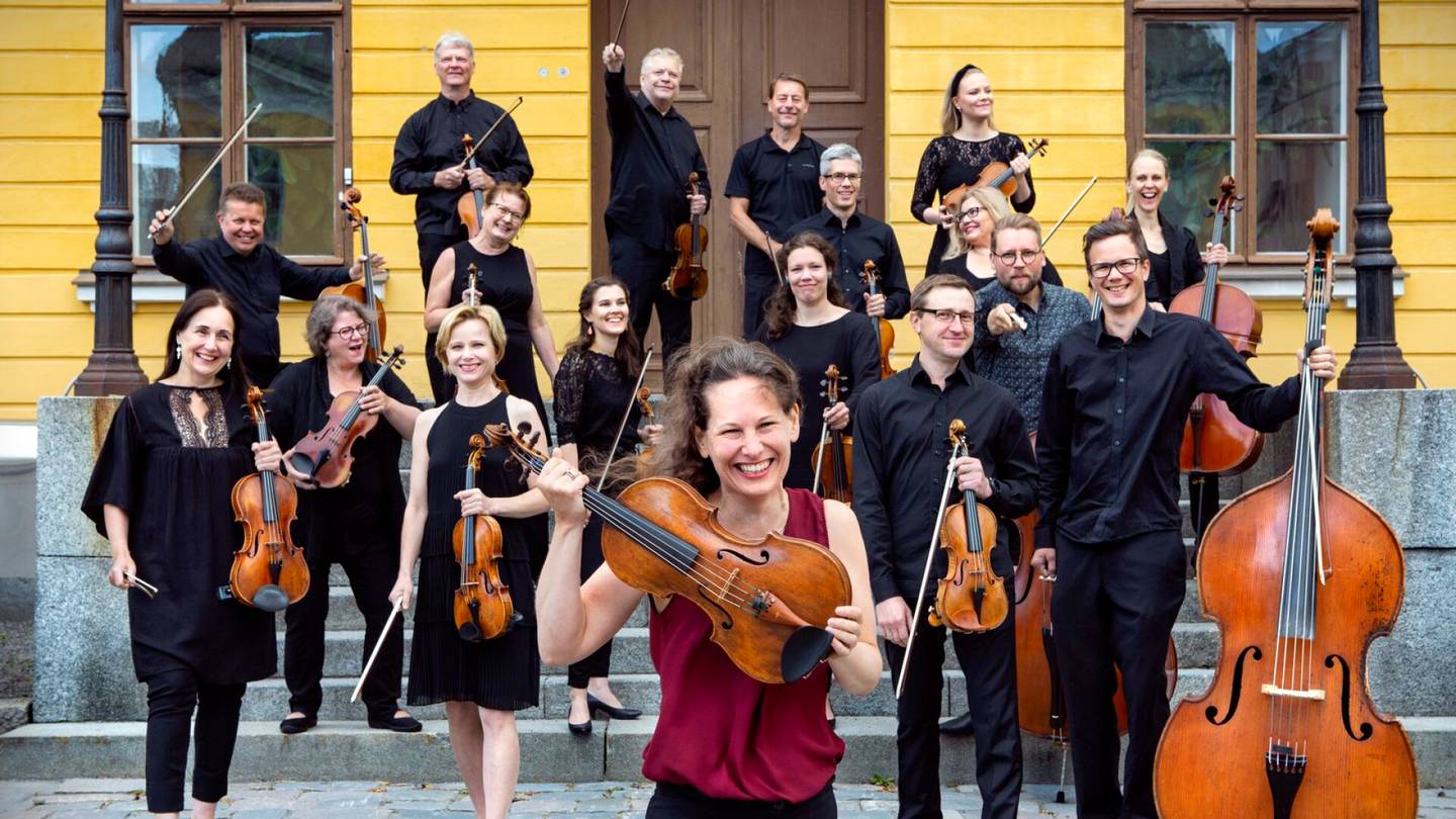 Konserttiarvostelu | Jousiorkesteri säteili ruotsalaisen Malin Bromanin johdossa