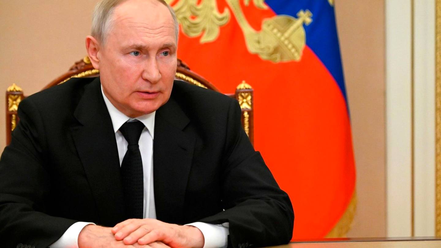 Venäjä | Putin alkaa periä suur­yrityksiltä yli­määräistä veroa sota­kassan kartuttamiseksi