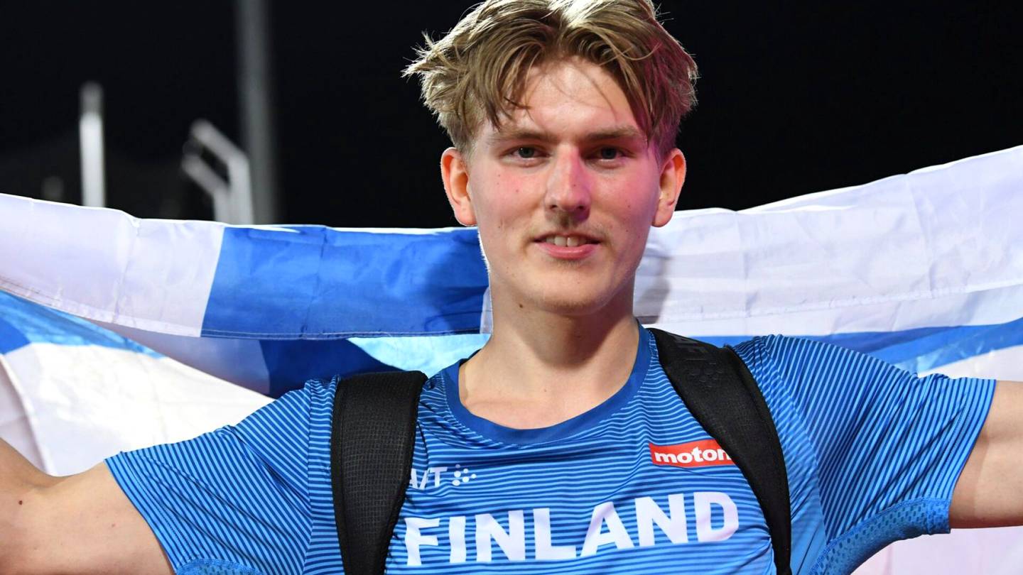Yleisurheilu | Topi Parviainen, 15, voitti keihäänheiton nuorten EM-kullan liki 85-metrisellä kaarella, hopeamitalisti jäi yli kymmenen metriä