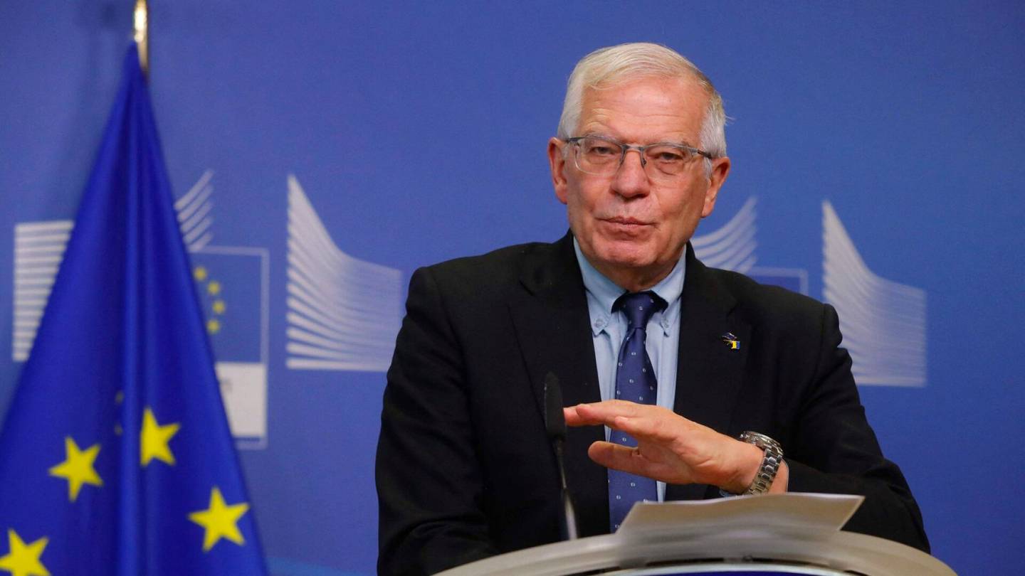 Venäjän hyökkäys | EU:n ulkosuhteita johtava Borrell: EU:n aseapuun Ukrainalle sisältyy jopa hävittäjiä – aseita toimitetaan 450 miljoonan euron edestä