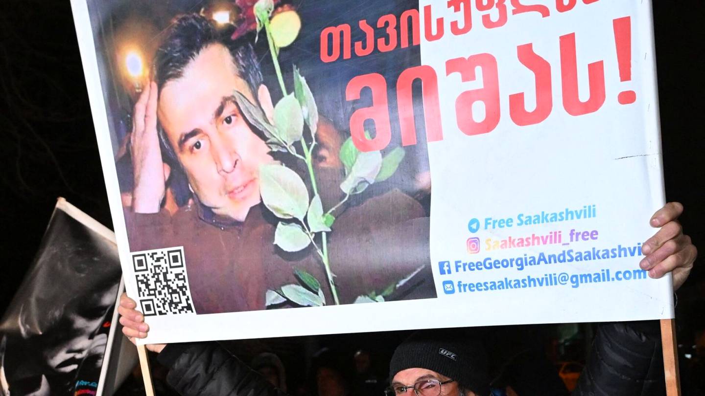 Georgia | Saakašvilin vetoomus hylättiin, syömälakon heikentämä ex-presidentti pysyy vangittuna