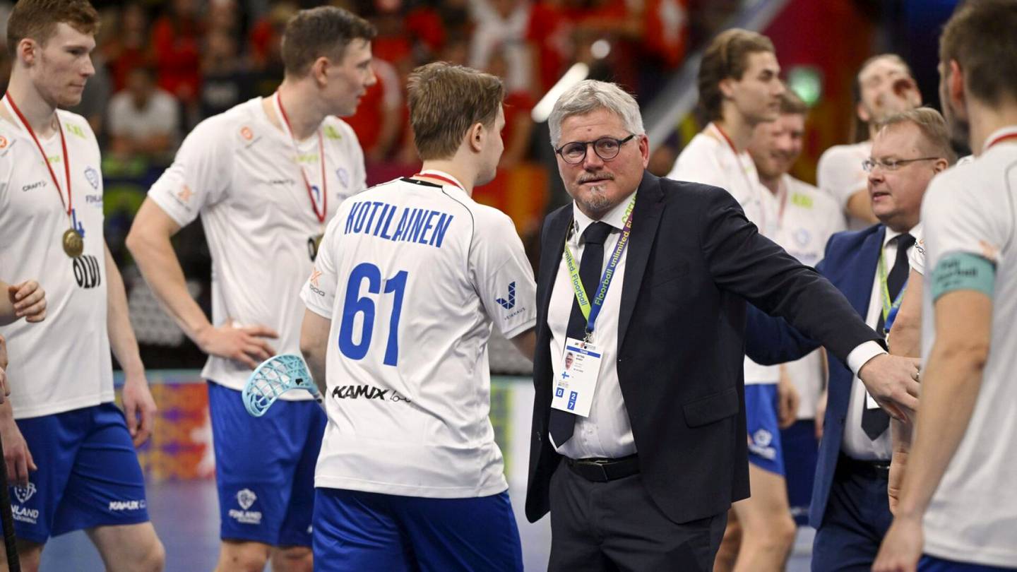 Salibandy | Petteri Nykky ja Nico Salo kertovat miksi Suomi menetti tukevan johto­asemansa pronssi­pelissä
