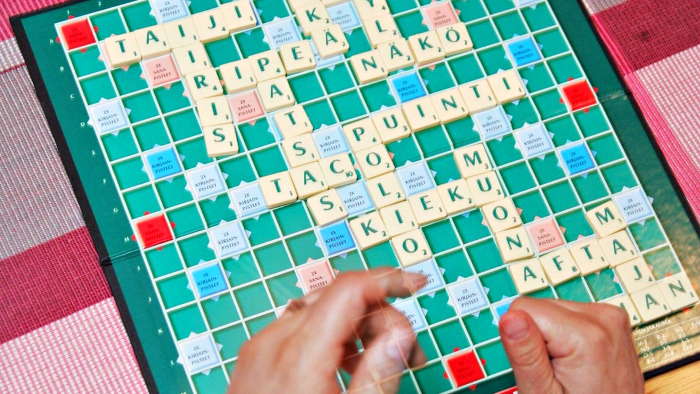 Pelit | Scrabblesta tulee helpotettu versio – Yksi syy nuorten kilpailu­henkisyyden väheneminen