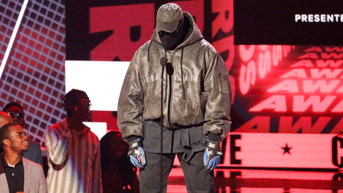 Musiikki | Kanye West haastettiin oikeuteen: räppärin väitetään sämplänneen luvatta vanhaa house-hittiä