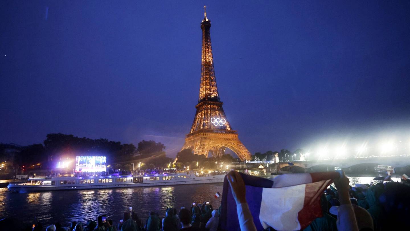 Pariisin olympialaiset | Päivittyvä kuvakooste näyttää avajaisten huikeat tunnelmat