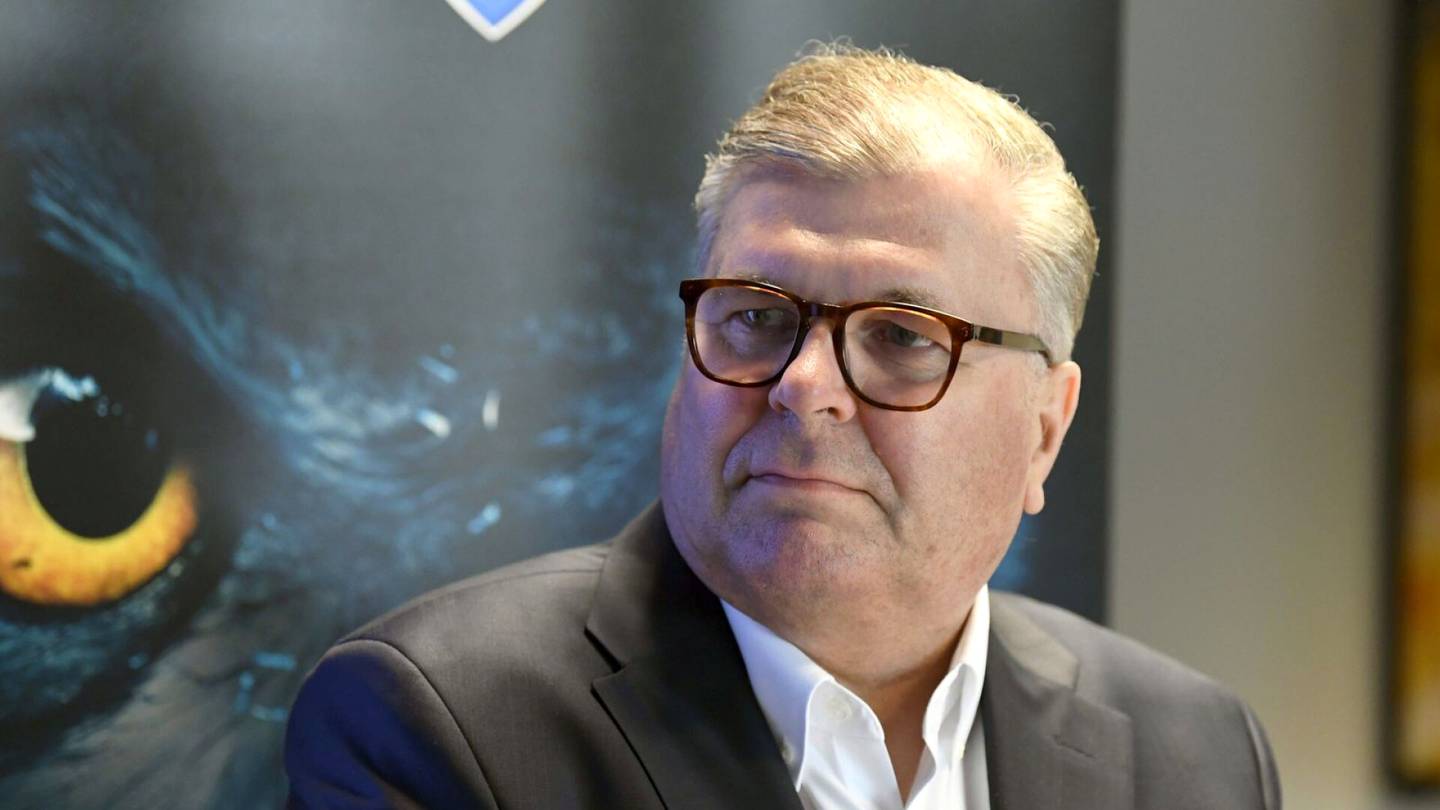Jalkapallo | Palloliiton Ari Lahti asettuu ehdolle Fifan vara­puheen­johtajaksi