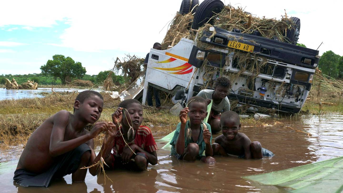 Luonnonkatastrofit | Yli 70 kuollut trooppisen myrskyn ja tulvien vuoksi Mosambikissa, Malawissa ja Madagaskarissa