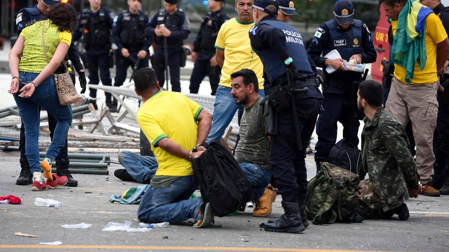 Brasilia | Ministeri: Levottomuuksissa pidätetty jo lähes 1 500 ihmistä