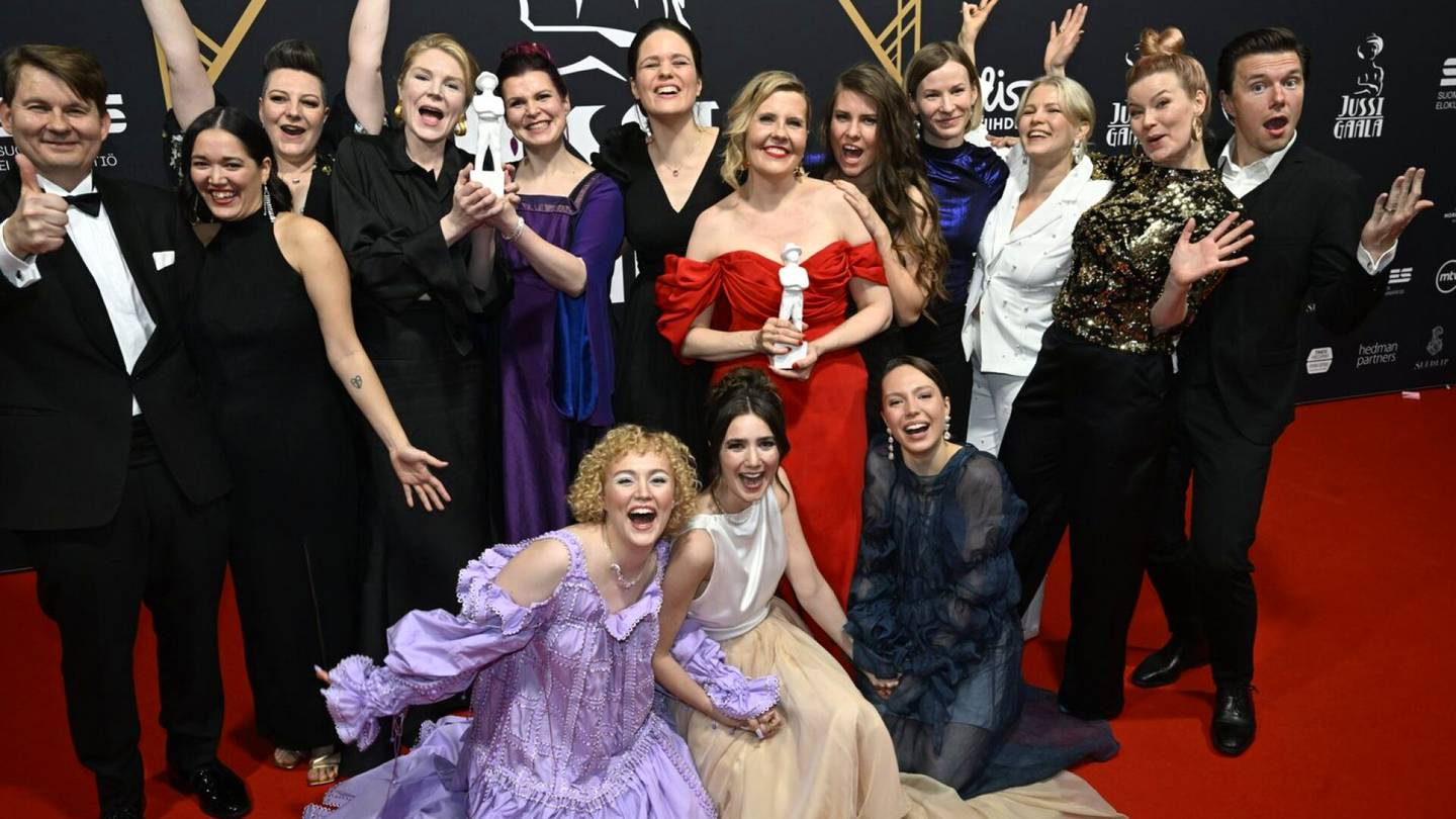 Jussi-palkinnot | Parhaan elokuvan palkinnon sai Tytöt tytöt tytöt, katso kaikki voittajat tästä
