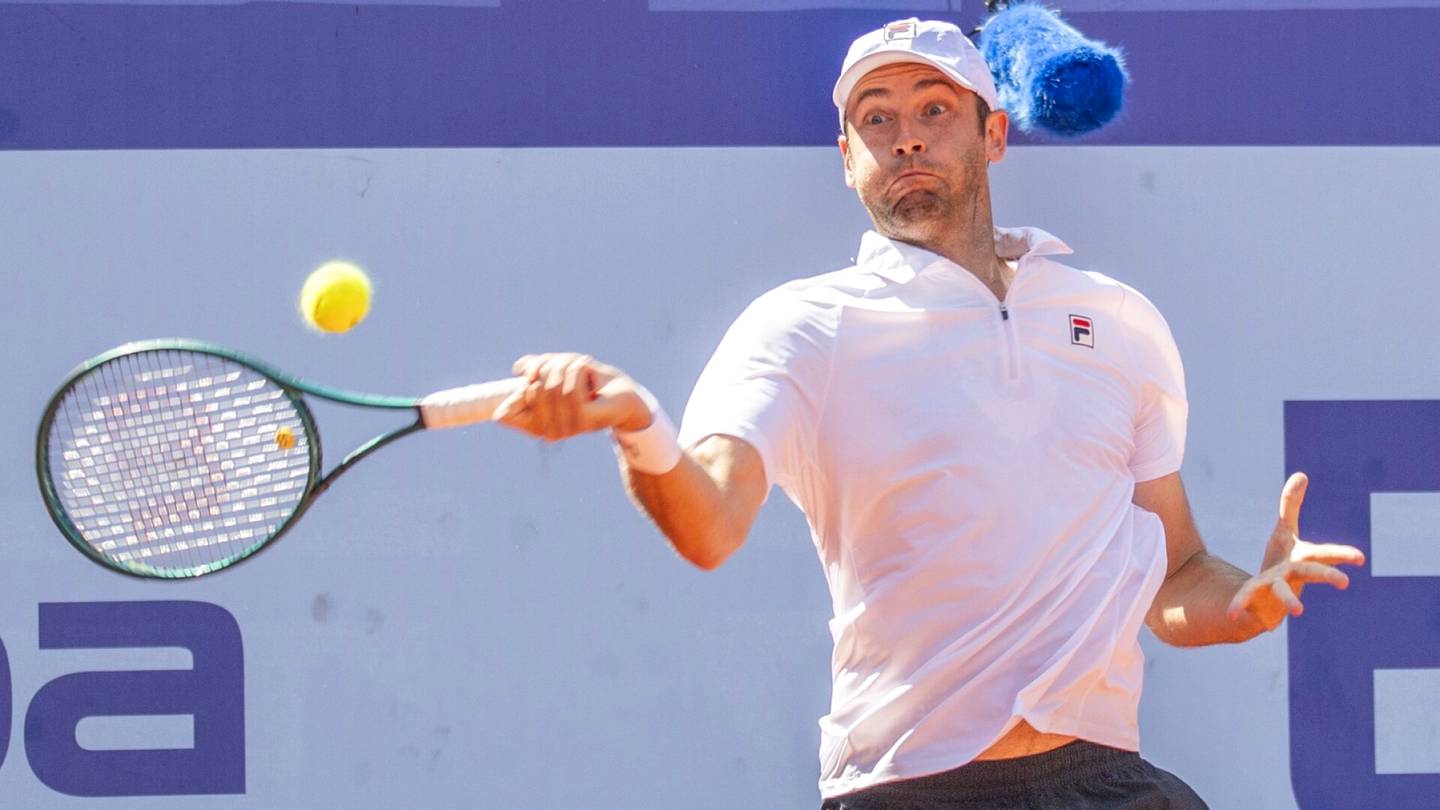 Tennis | Quentin Halys onnistui huikeassa lyönnissä – sai selostajat haukkomaan henkeään