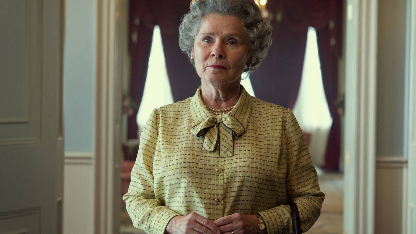 Televisio | The Crown -sarja vihjaa, että prinssi Charles olisi ollut valmis syrjäyttämään äitinsä
