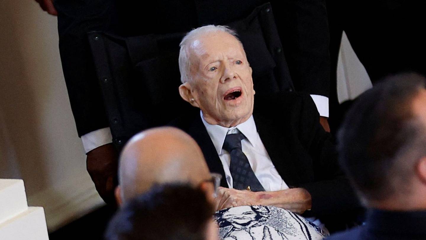 Yhdysvallat | Jimmy Carter, 99, jätti hautajaisissa hyvästit vaimolleen Rosalynnille