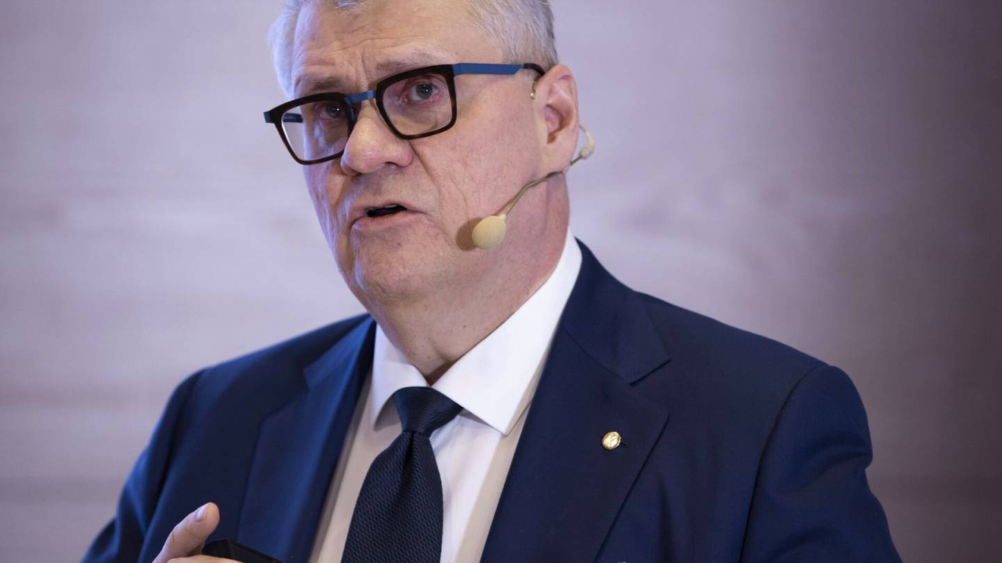 Palkitseminen | Toimitusjohtaja Jussi Pesonen sai viime vuonna 123 kertaa tavallisen UPM:n työntekijän palkan ja palkkiot