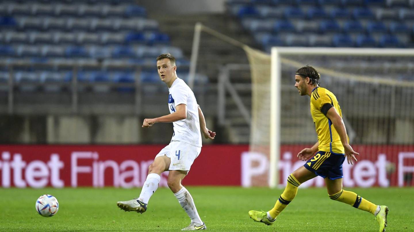 Jalkapallo | Ruotsi voitti Huuhkajat Algarvessa 2–0