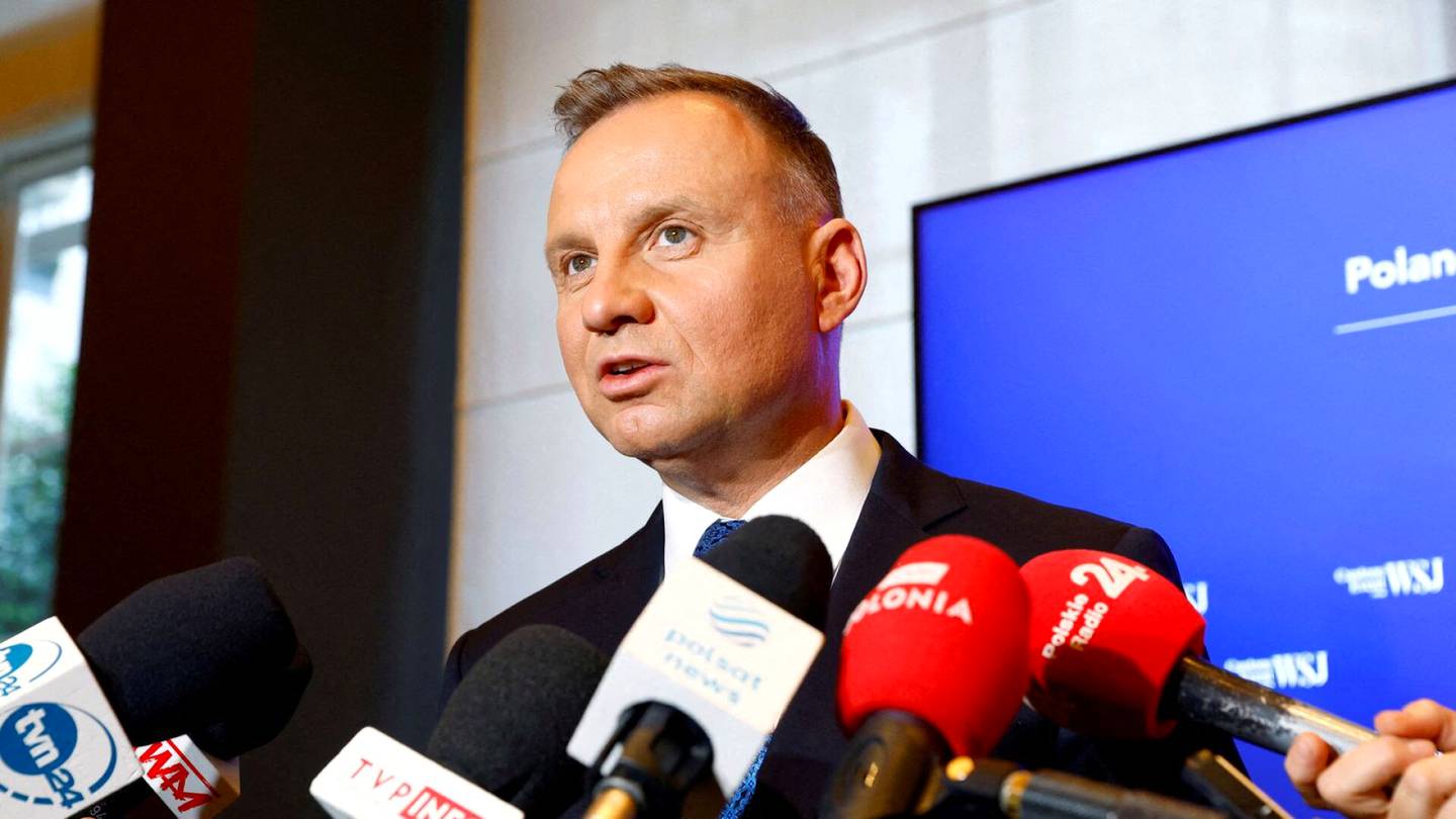 Puola | Puolan presidentti ehdottaa muutosta kritisoituun Venäjän vaikutusta koskevaan lakiin