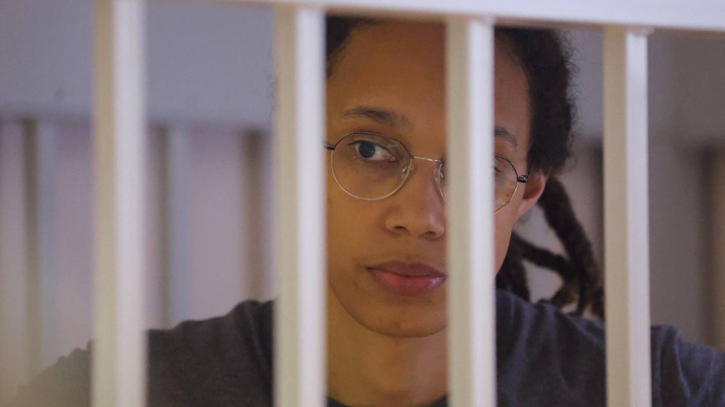 Koripallo | Brittney Griner vapautui Venäjän pahamaineisesta rangaistus­siirtolasta – kertoo nyt, millaista siellä oli