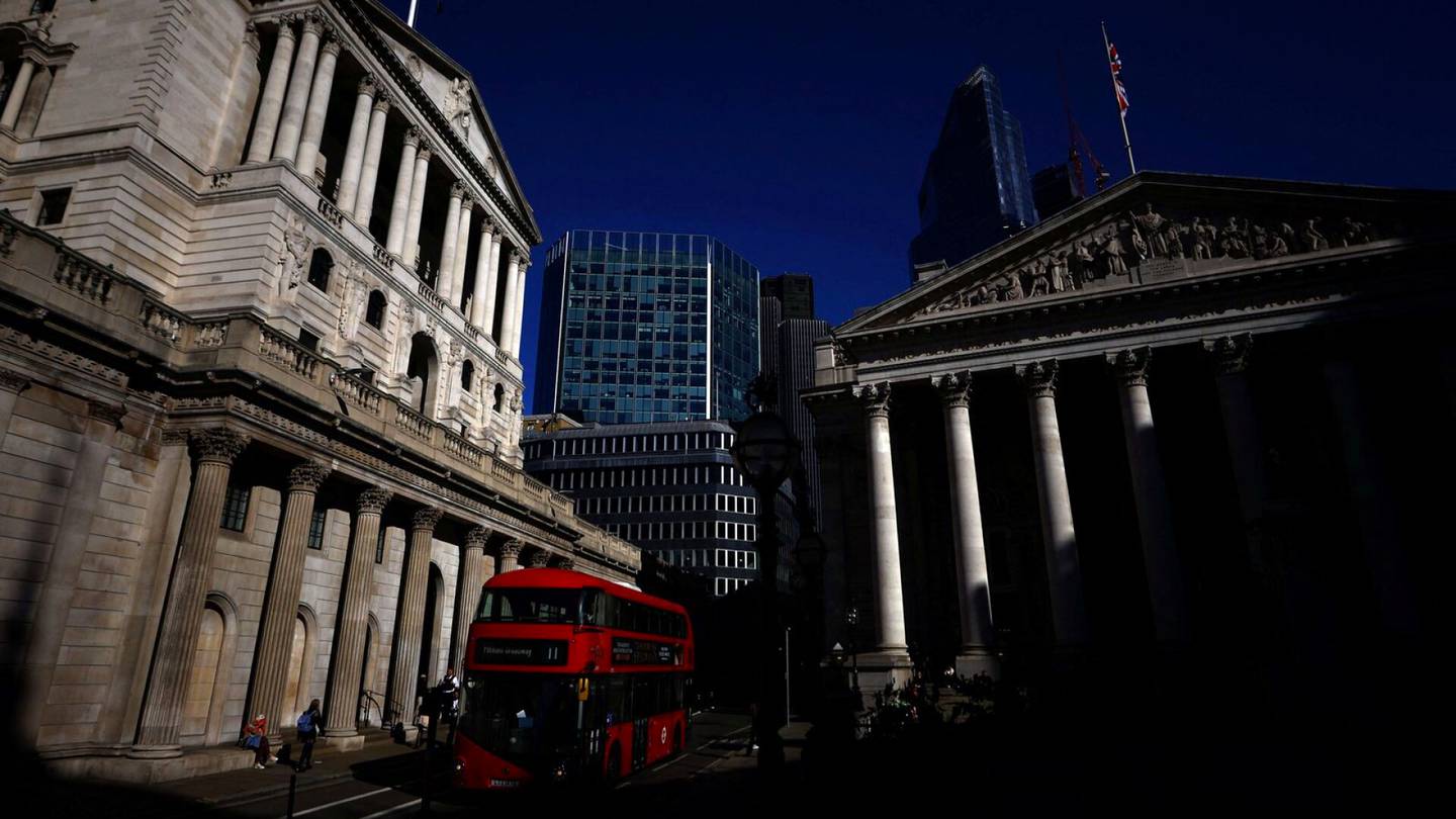 Britannia | Britannian keskuspankki varoittaa isoista markkina­riskeistä