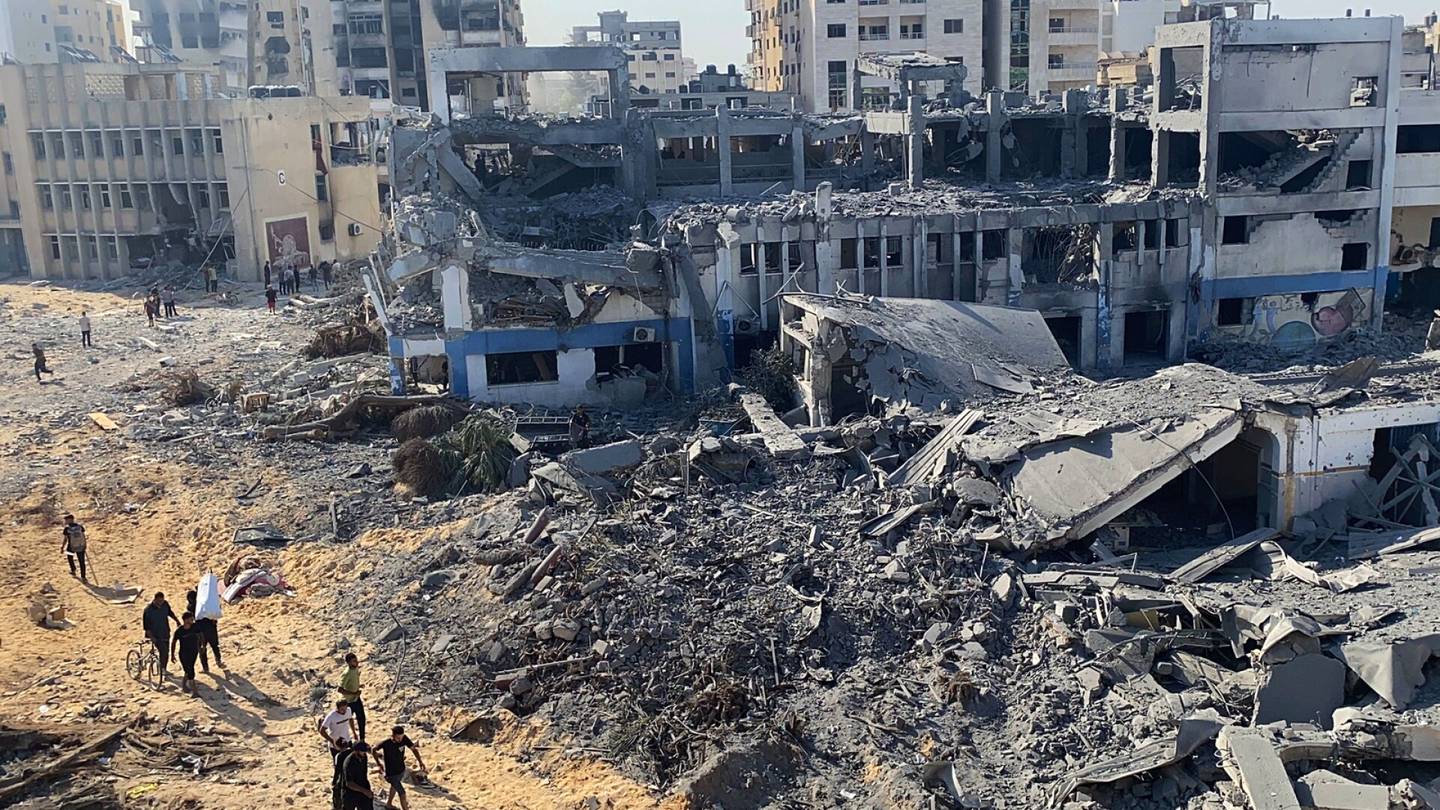 Gazan sota | Hamasin alainen virasto kertoi Gazan kaupungin alueelta löytyneen kymmeniä ruumiita