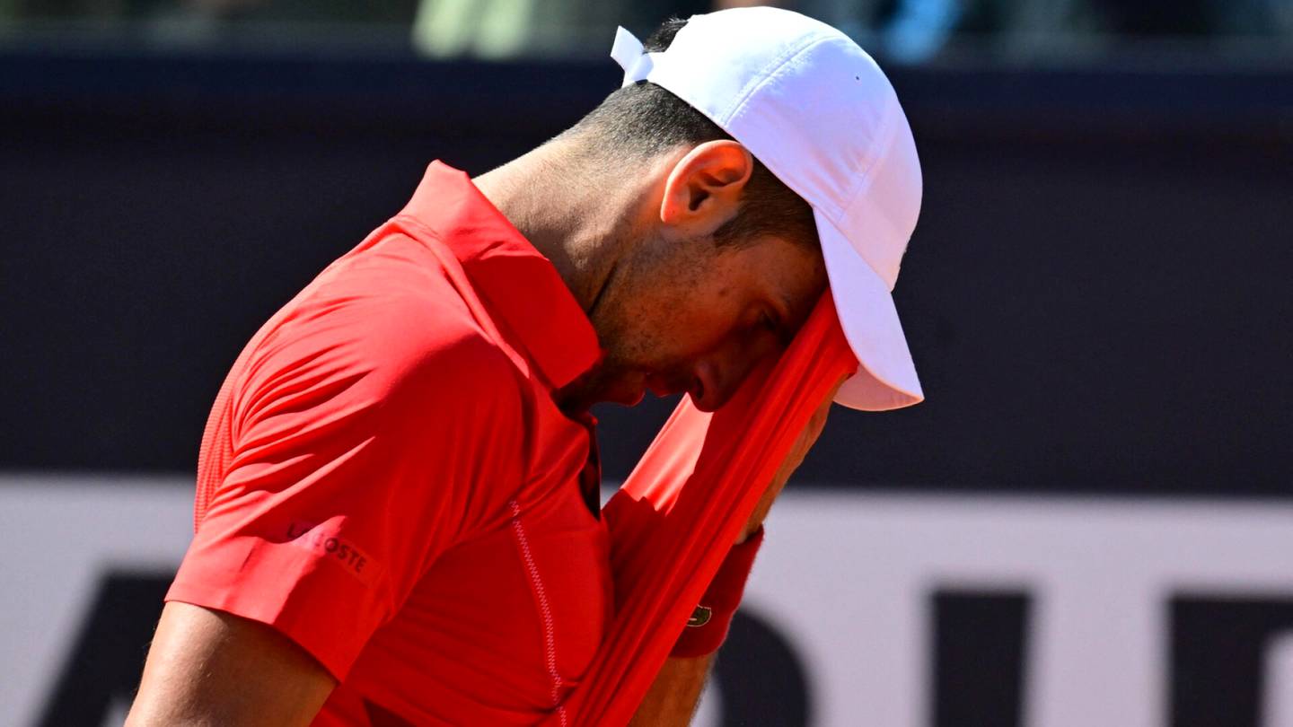 Tennis | ”Olin kuin eri pelaaja” – Novak Djokovic sai erikoisen päävamman