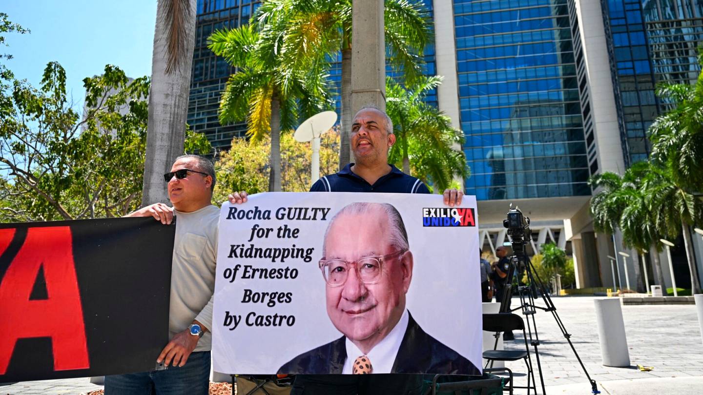 Yhdysvallat | Entinen suur­lähettiläs tuomittiin 15 vuoden vankeuteen vakoilusta Kuuballe