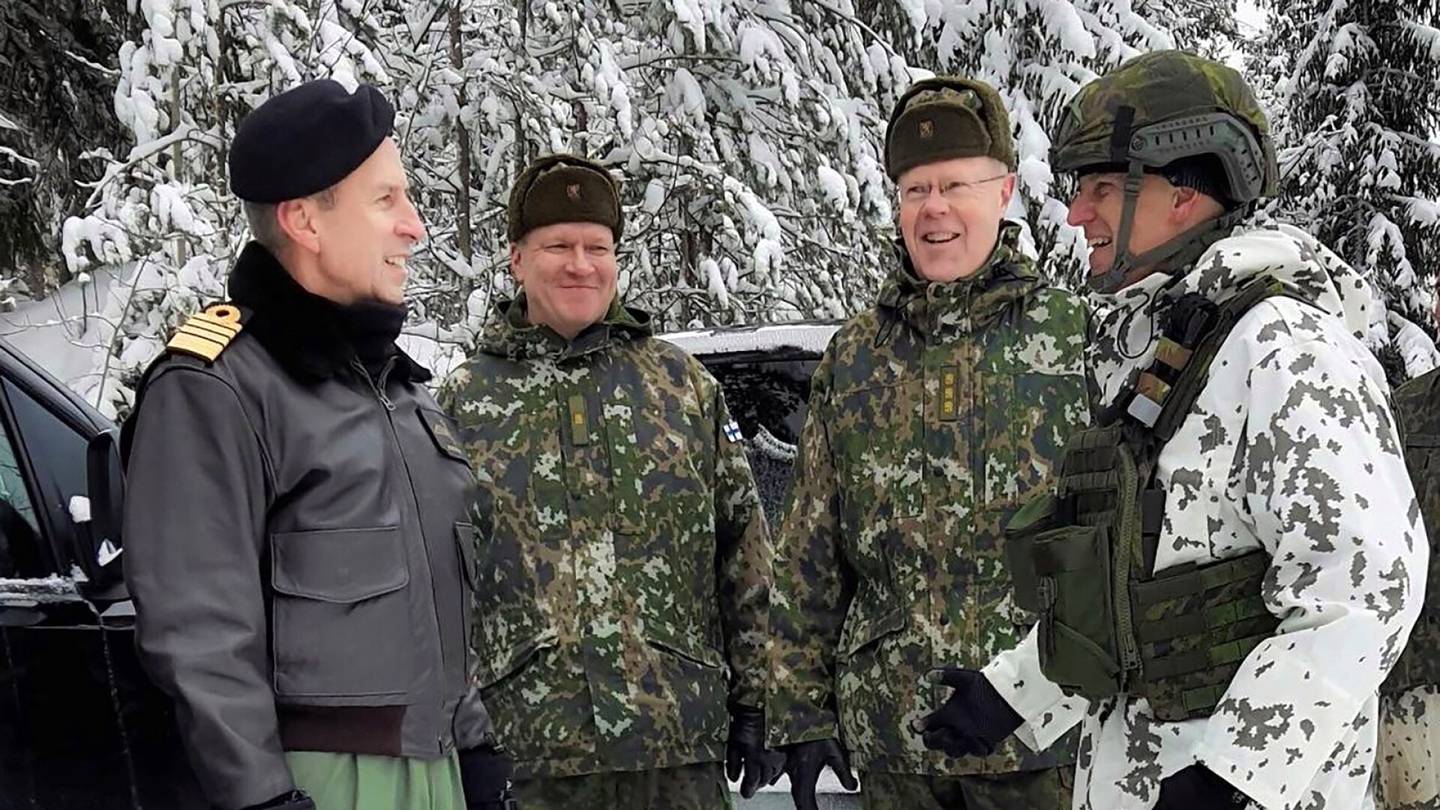 Puolustusvoimat | Naton Euroopan-joukkojen apulaiskomentaja vieraili Suomessa
