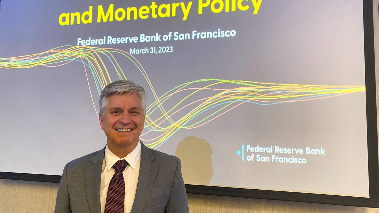 Rahapolitiikka | Fedin edustaja ehdottaa koron­alennusten kokonais­määrän vähentämistä tai niiden lykkäämistä