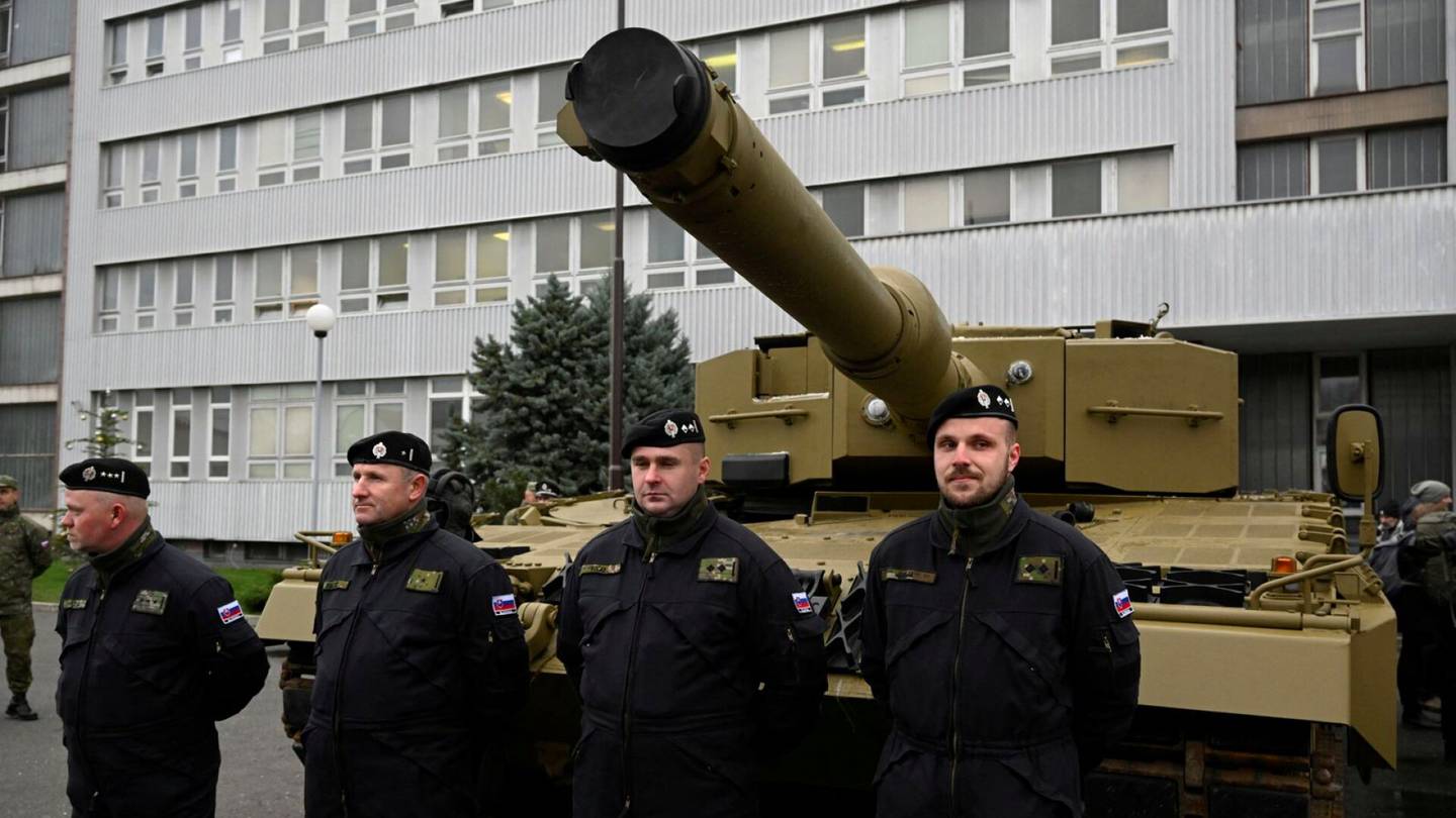 Venäjän hyökkäys | Venäjän määrää vastaan pitää lähettää laatua, sanoo saksalais­asiantuntija Leopard-panssari­vaunuista