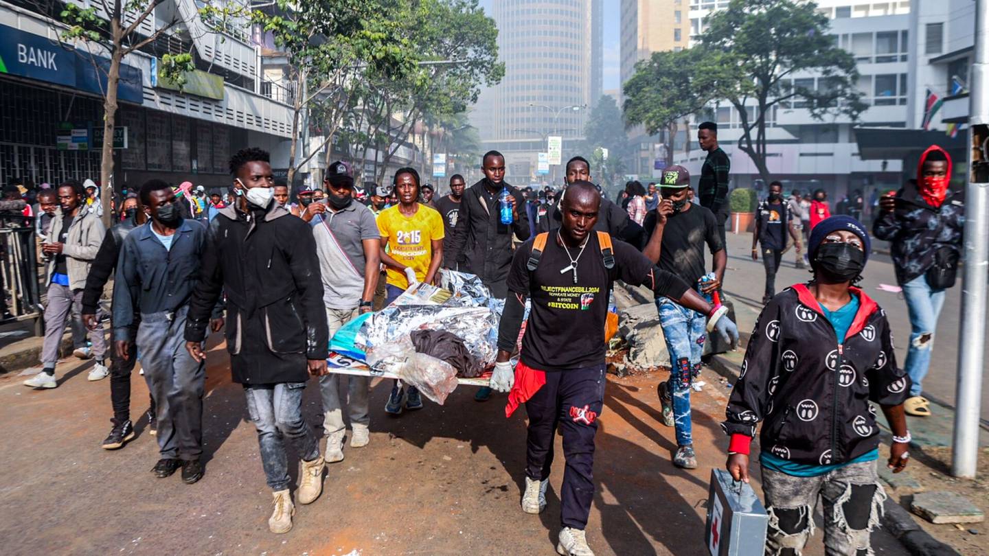 Kenia | Kiistellyt veron­korotukset perutaan – mellakoissa kuollut yli 20 ihmistä