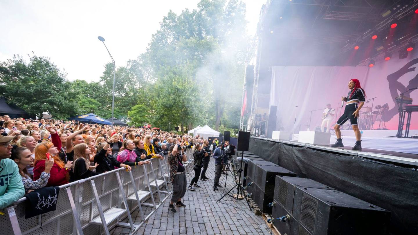 HS Turku | Irmeli Pohjola, 76, lähti evakkoon kodistaan DBTL-festivaalin takia: ”Ihan sietämätöntä”