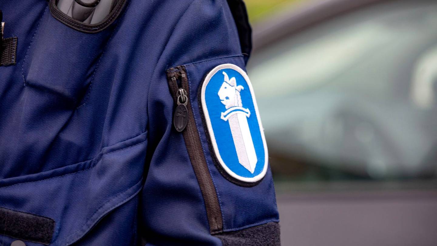 Huumeet | Ala­ikäinen kauppasi kannabista itse tehty astalo housun­kauluksessa – Poliisi törmäsi huolestuttavaan ilmiöön Porvoossa