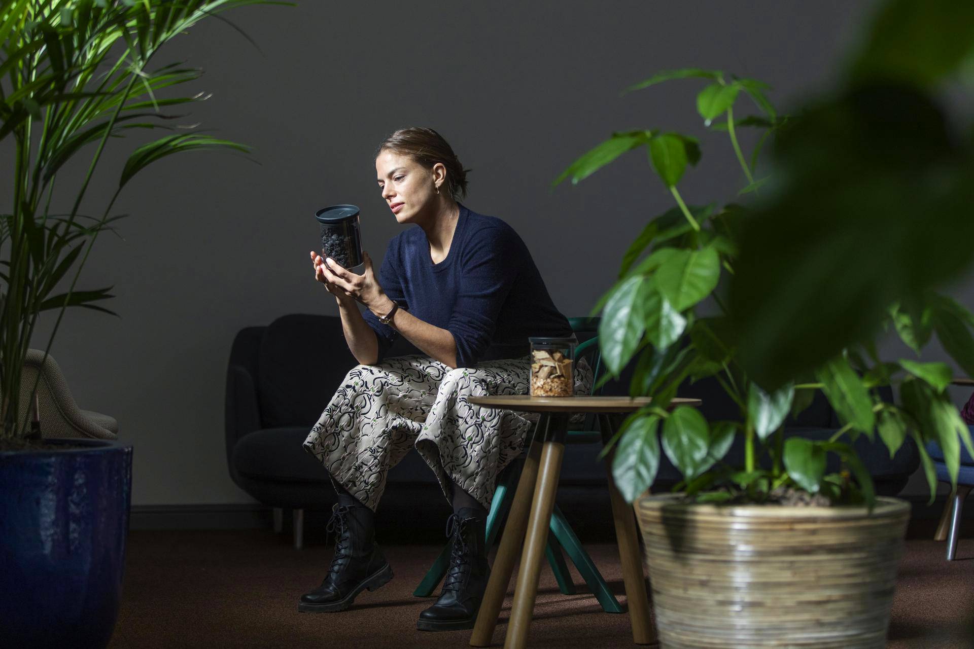Carbo Culture -startupin perustaja Pia Henrietta Moon suunnittelee yhtiön uuden laitoksen rakentamista Suomeen.