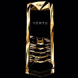 Vuonna 2008 kuvattu kullattu Vertu-puhelin.