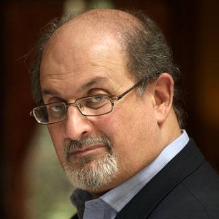 Kirjailija Salman Rushdie vuonna 2008.
