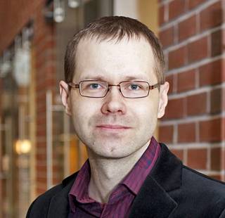 Mika A. Sillanpää tutkii kvantti-ilmiöitä Aalto-yliopistossa.