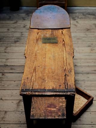 The operating table from the first half of the 19th century is part of the museum's collections.