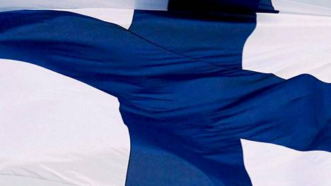 Suomi nappasi avausvoittonsa ja eteni tyttöjen MM-jääkiekossa välieriin