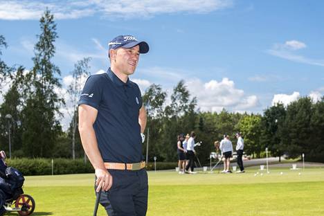 In 2017, Jussi Pitkänen worked as the head coach of the Icelandic national team.