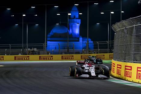 Kimi Räikkönen ajoi viime vuonna Saudi-Arabian F1-osakilpailussa.