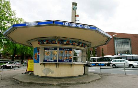 Moni grilli on hävinnyt katukuvasta viime vuosikymmeninä. Vuonna 2005 kuvattu, Rullagrillinä tunnettu lankarullakioski siirrettiin varastoitavaksi Tampereen rautatieaseman vierestä vuonna 2017.