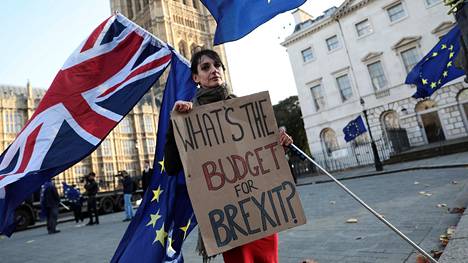 Reuters: Britannia ja EU ovat päässeet sopuun brexit-laskusta – aiemmin tällä viikolla uutinen kiistettiin