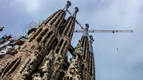 Barcelonan Sagrada Família -kirkko sai rakennusluvan 137 vuotta myöhässä
