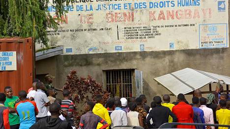 Afrikka | Asemiehet vapauttivat yli 1 300 vankia kongolaisesta vankilasta: ”Hyökkääjät tulivat suurena joukkona”