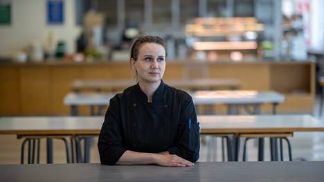 Marjo Niskanen jättää työnsä Kallion lukion ruokapalveluvastaavana 15 vuoden jälkeen.