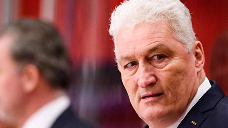 Kuolleet | Tšekin jääkiekkomaajoukkueen päävalmentaja Milos Riha on kuollut