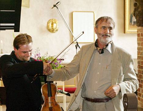 John Storgårds ja Helmut Lachenmann Toccatina-teoksen esityksen jälkeen vuonna 2002 Porvoossa.