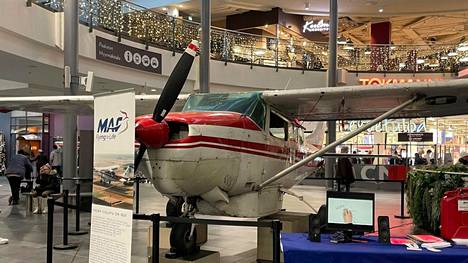 Lähetyslentojärjestö MAF:n Cessna -merkkisen koneen viimeinen merkittävä palvelutehtävä oli Tsadin nälänhädän uhrien auttaminen vuonna 1985.
