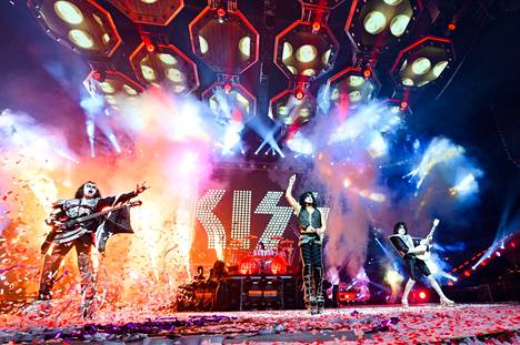 Kiss loppuunmyydyssä konsertissa Kanadan Torontossa The End of the Road -kiertueellaan maaliskuussa 2019.