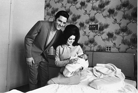 Elvis Presleyn ja Priscilla Presleyn tytär Lisa Marie Presley syntyi vuonna 1968 Yhdysvaltain Tennesseen osavaltiossa Memphisissä. 