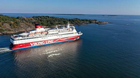 Viking Linen matkustajamäärät kasvoivat reilusti viime vuonna. Kuvassa Viking Line Gabriella Kustaanmiekan salmessa.