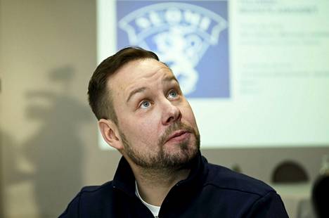 Matti Tiilikainen valmentaa alle 16-vuotiaiden maajoukkuetta.